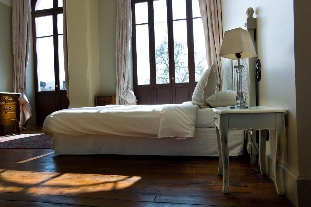 Hostellerie Du Coq D'Or Jonzac Oda fotoğraf